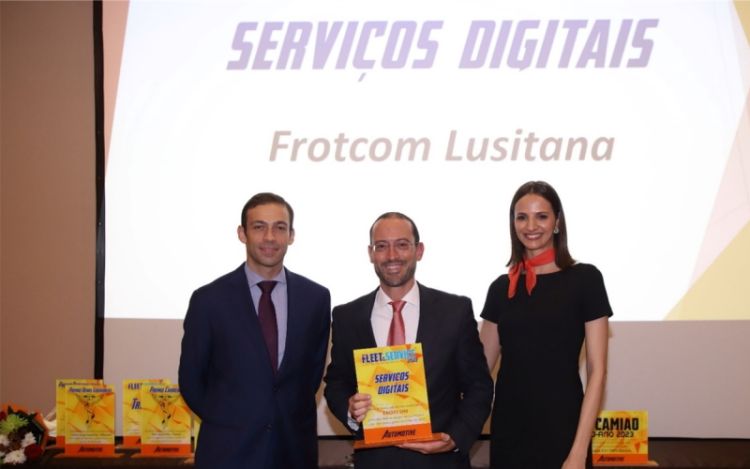 Frotcom wins the Digital Services category at the Fleet & Service 2022 Awards_b.jpg Frotcom wins the "Digital Services" category at the Fleet & Service 2022 Awards - Frotcom