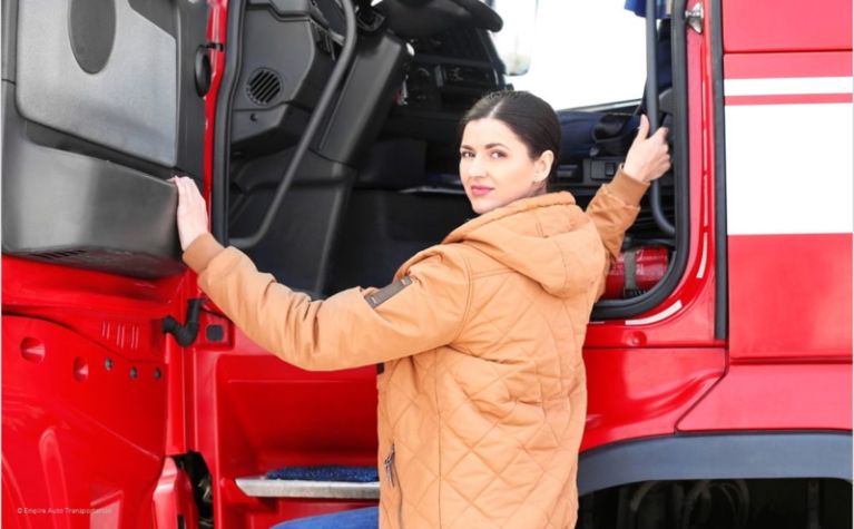 Blog - 6 safety tips for female truck drivers 6 safety tips for female truck drivers - Frotcom