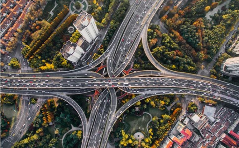 Five must have features of a fleet management system - Blog card Five must have features of a fleet management system